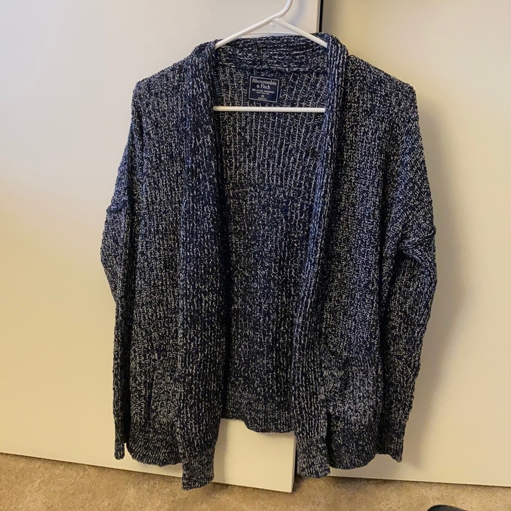 Abercrombie & Fitch XS cardigan